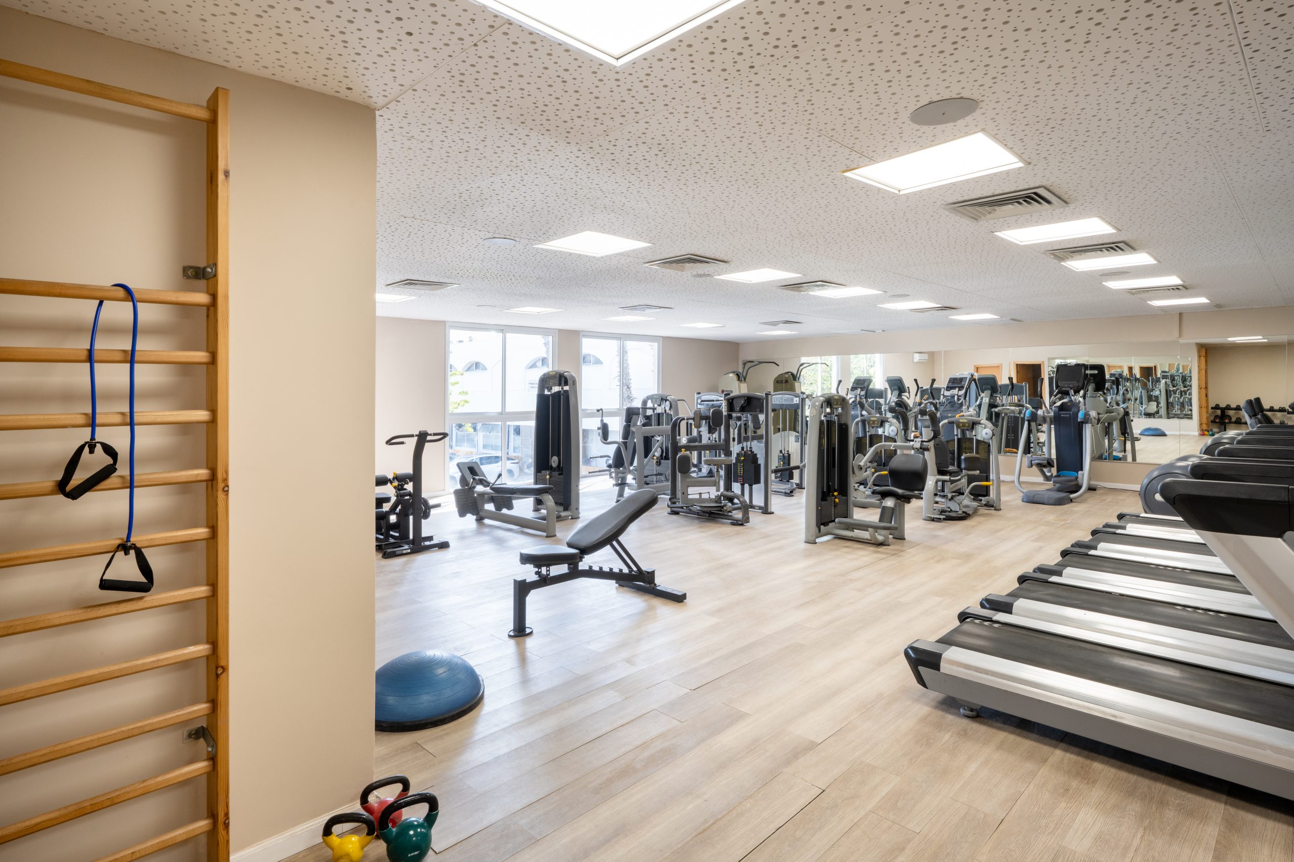 Palm Beach Country weman GYM