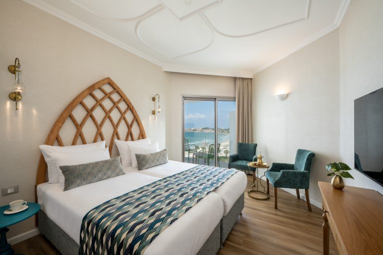 palm beach_deluxe_01_small