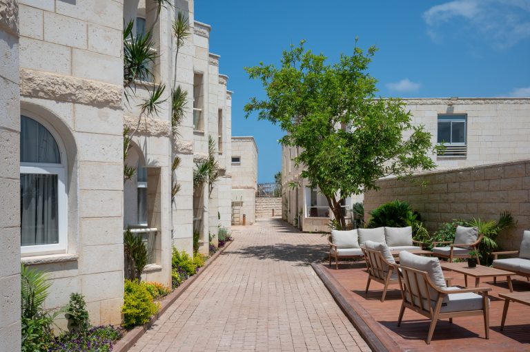Neve tamar_Exterior_10_web