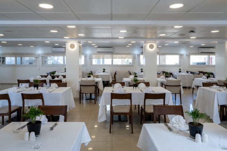 Neve tamar_restaurant_02_web