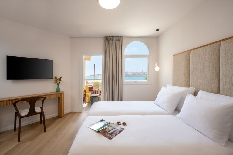 Neve tamar_room sea view_01_web